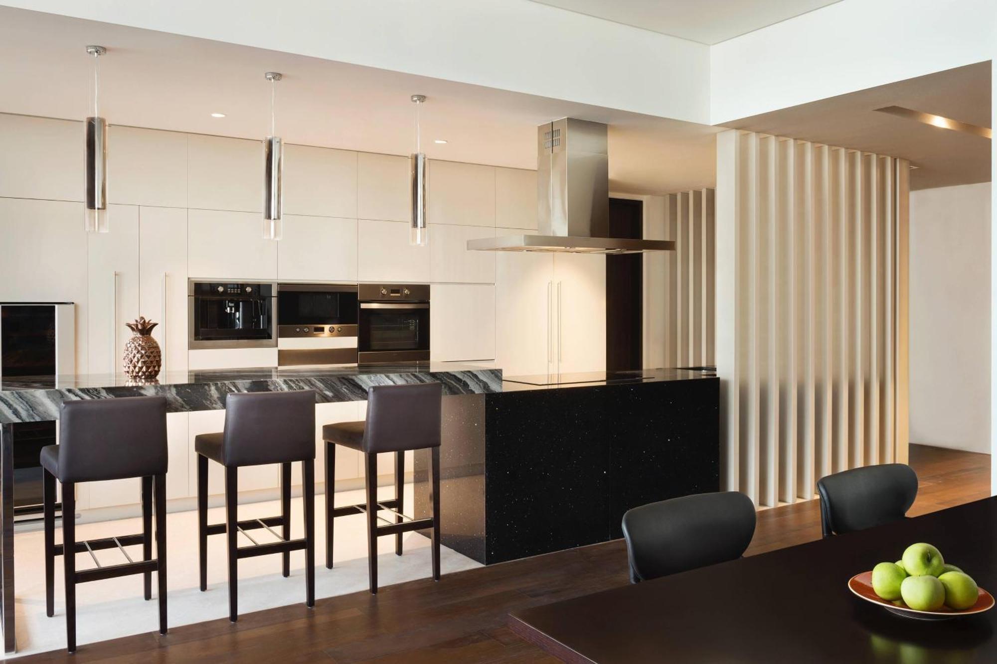 La Ville Hotel & Suites City Walk Dubai, Autograph Collection Bagian luar foto A modern kitchen
