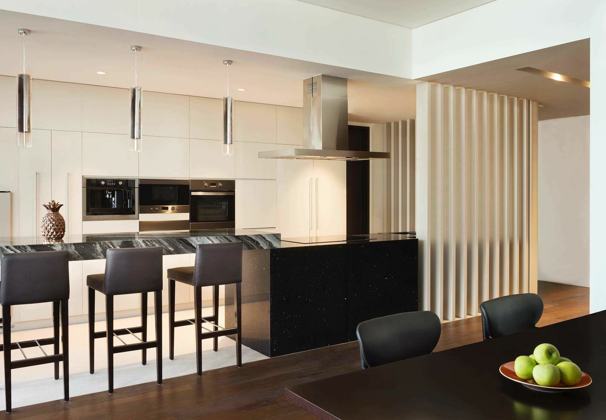 La Ville Hotel & Suites City Walk Dubai, Autograph Collection Bagian luar foto A modern kitchen