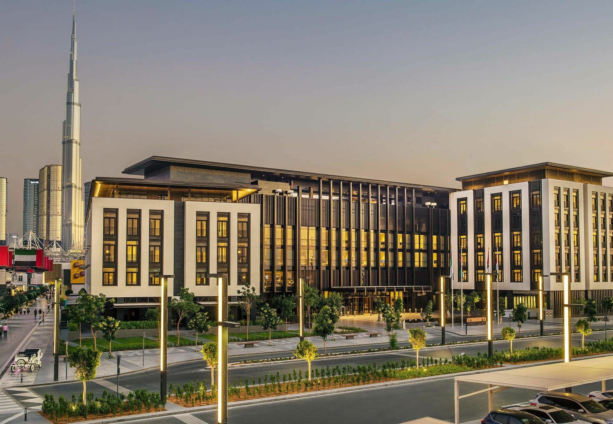 La Ville Hotel & Suites City Walk Dubai, Autograph Collection Bagian luar foto Dubai Campus